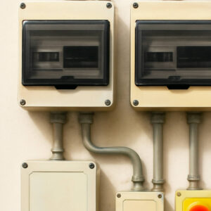 Tubo luce e cassette derivazione a incasso