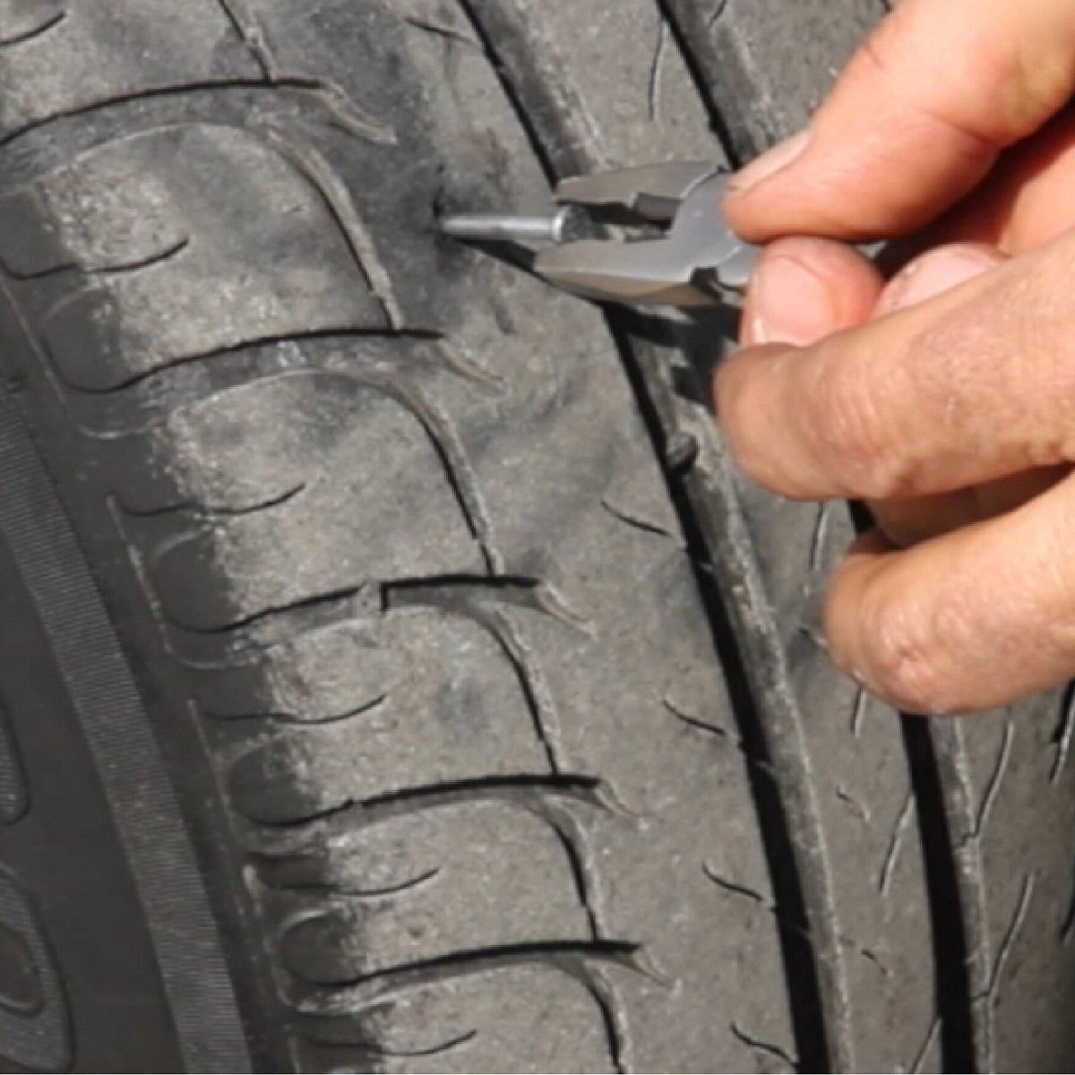 RHUTTEN KIT RIPARA GOMME 7PZ COMPLETO SAIFE - immagine 2