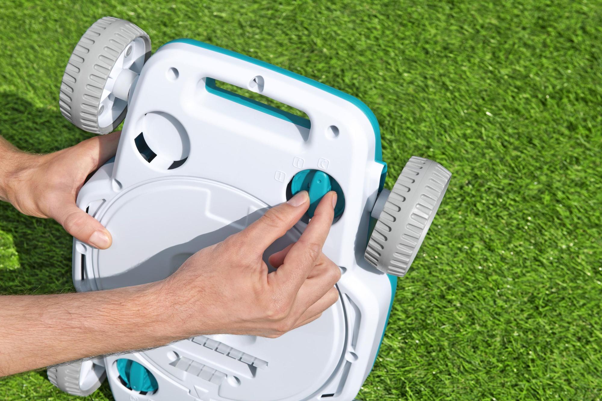 ROBOT AUTOMATICO PER PULIRE PISCINE BESTWAY - immagine 3